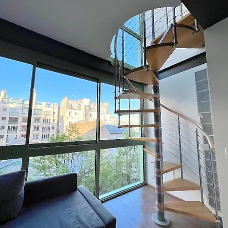 Pere Lachaise Apartment