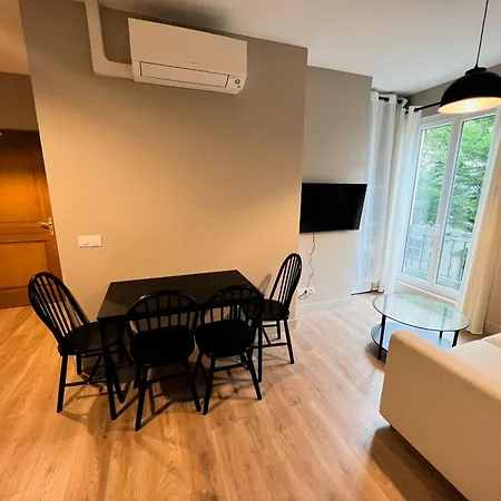 Apartment Pere Lachaise Paris