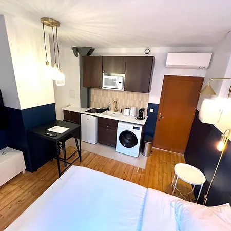 Apartment Pere Lachaise Paris
